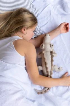 Nana Huchy Karen the Crocodile Hot